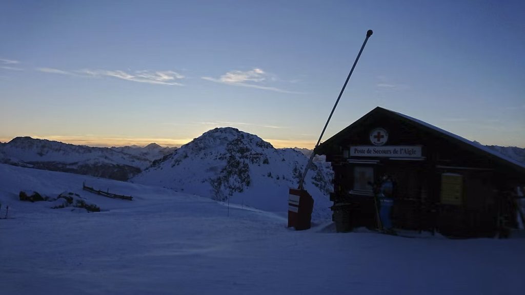 Le Rocher de l'Aigle au soleil couchant